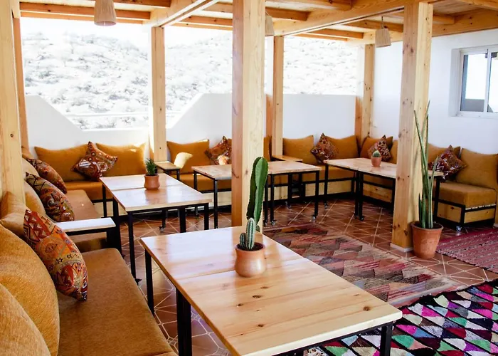 Mouja Surf Camp